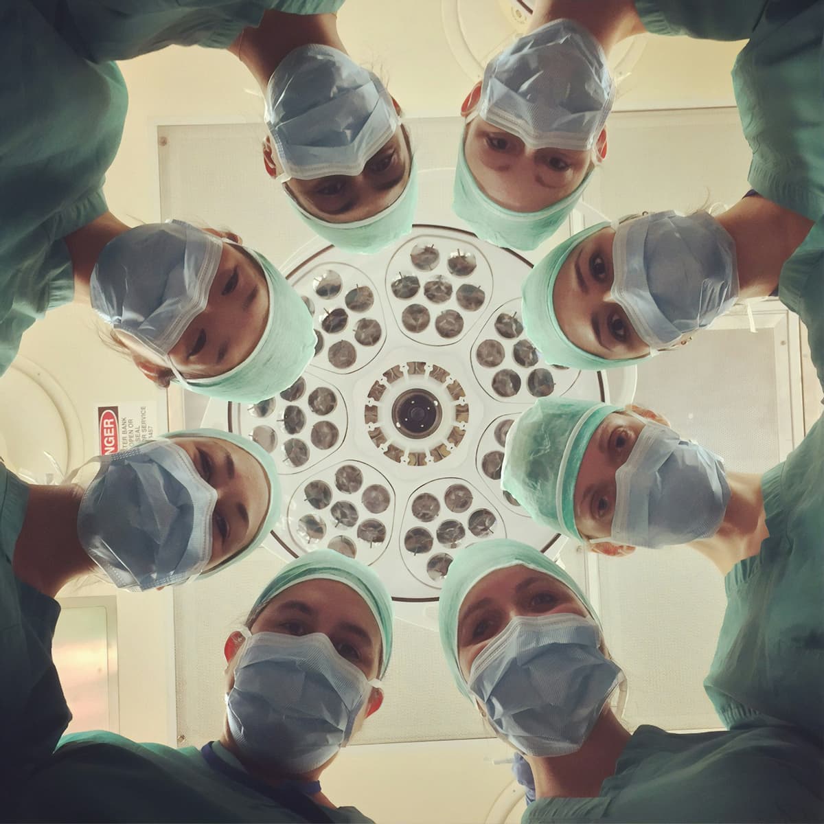 Medical guidelines recommending conservative care before spine surgery